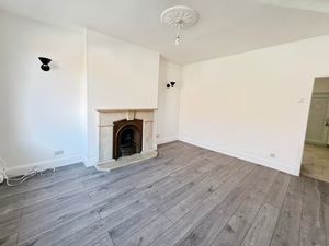 Lounge- click for photo gallery